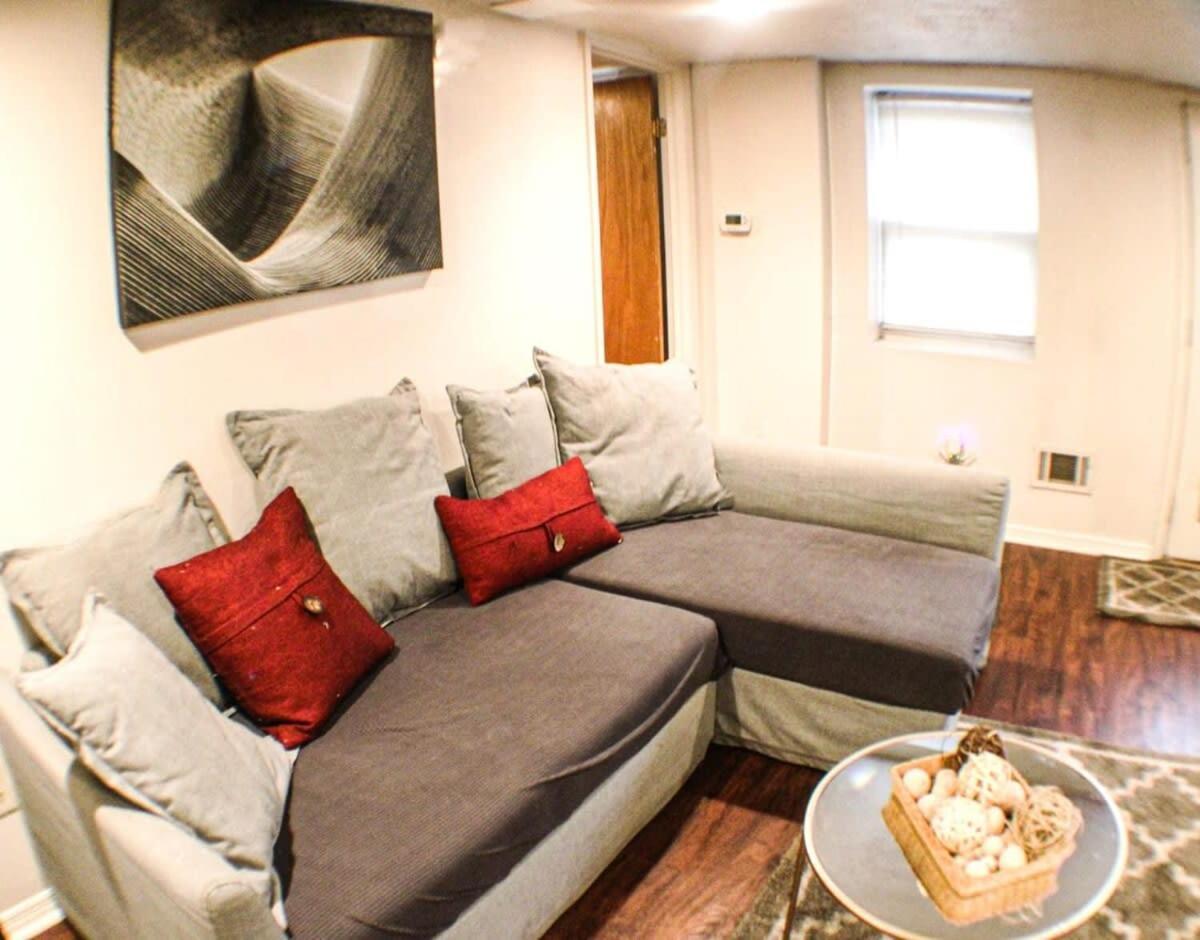 1 Bed Apt - Amazing Location 1 Block To Carson St Pittsburgh Buitenkant foto